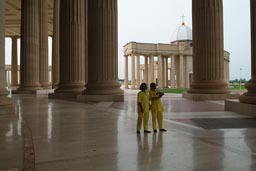 Yamoussoukro, Basilica and cleaners washing the marble.