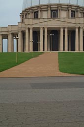 Yamoussoukro, Basilica of our lady peace, drive.