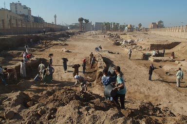 Luxor, excavations. Avenue of the sphinxes, connection between temples of Luxor and Karnak.