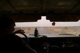 Cockpit Land Rover, desert drive.