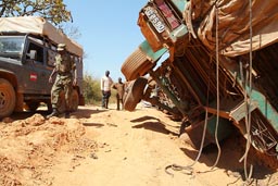 Bad roads in Guinea, Kankan Kerouane.