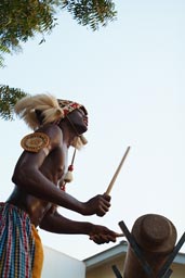 Tam-tam, Wood percussion