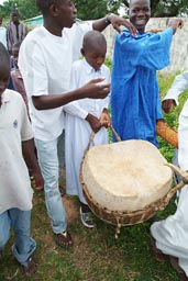 Tambour drum goes where the Doyen goes. Guinea, Kouroukoro
