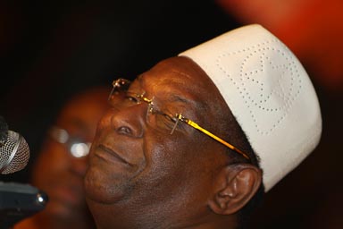 Prime Minister Lansana Kouyate giving a speech, Djembe d'or Festival, Conakry Guinea, Guinee.