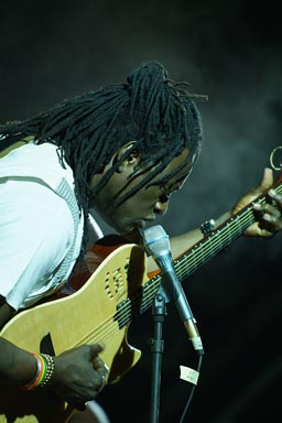 Habib Koite, Festival sur le Niger, 2008, 4th edition, Segou, Mali.