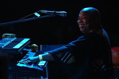 Cheik Tidiane Seck synthesizer.