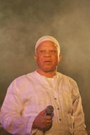 Salif Keita, microphone, Segou, Mali.