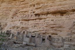 Irelli, Tellem and Dogon graneries/houses, in Cliff/Falaise.