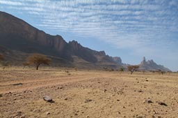 Mountain range  north of Douentza