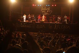 Night crowd, Festival sur le Niger 2011.