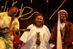 Vieux Farka, Thialey Harby, Festival sur le Niger 2011.