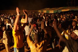 Crowd on Mangala stage.