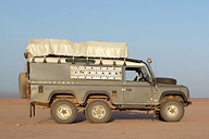 6 wheeled Land Rover in Morocco, M'Hamid to Foum Z'Guid