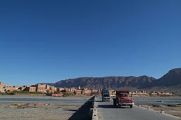 Rich, bridge over Ziz, eastern High Atlas.