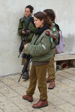 Israeli, young, female, soldiers.
