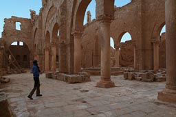 Resafa, Arches, cathedral.