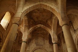 Arches and columns, Ishak Pasa palace.