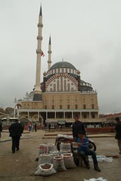 Elazig, mosque, walnuts vendors.