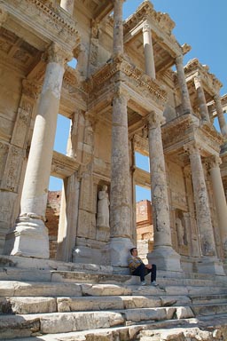Library Ephesos.