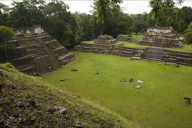 Such is the description of structures in Caracol, it pours.
