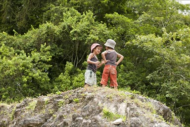 The boys Daniel and David in Xunantunich, contemplating what next...