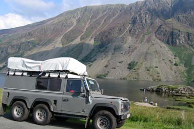 Land Rover at the Wast Water shore