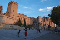 Avignon, eve, chateau de pape.