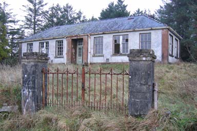 Abandoned old house in ruins