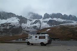 307, Passo Pordoi, snow, Dolomites.