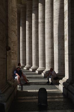 Rome/Roma, San Pietro/St. Peter pillars/columns and tourists