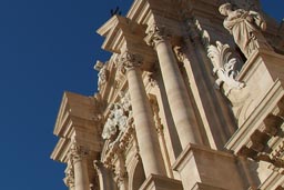 Siracusa/Syracuse cathedral/duomo, balloons.