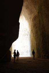 Siracusa/Syracuse, Latomia del Paradiso. Orecchio di Dionigi