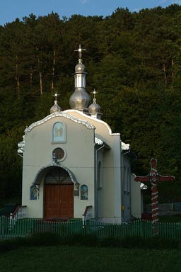 Chapel orthodox, Ukraine, blinking roof.