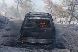 Burnt out Ford Explorer, Copper Canyon.