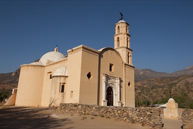 Mision del Santo Angel de Satevo. The catholic yellow plaster does not go so well.