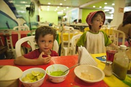 Boys not enthused by cucina mexicana. Lunch in Vera Cruz.