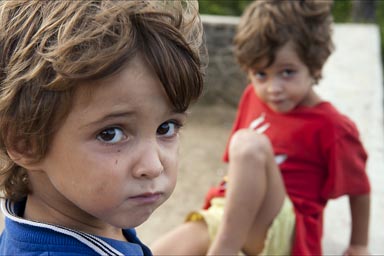 Boys tell me they're hungry. Cinco Lagos.