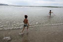 Beach and Ocean, Chipehua.