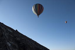 Teotihuacan and balloons over the Pyramid of the Sun..