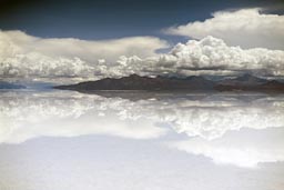 On Salare surface clouds mirror in water.