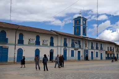 Plaza de armas, Celendine.