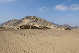 Like in Egypt, the pyramids are in the desert, step pyramids, Peru, Caral. 