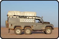 Land Rover Defender 6x6